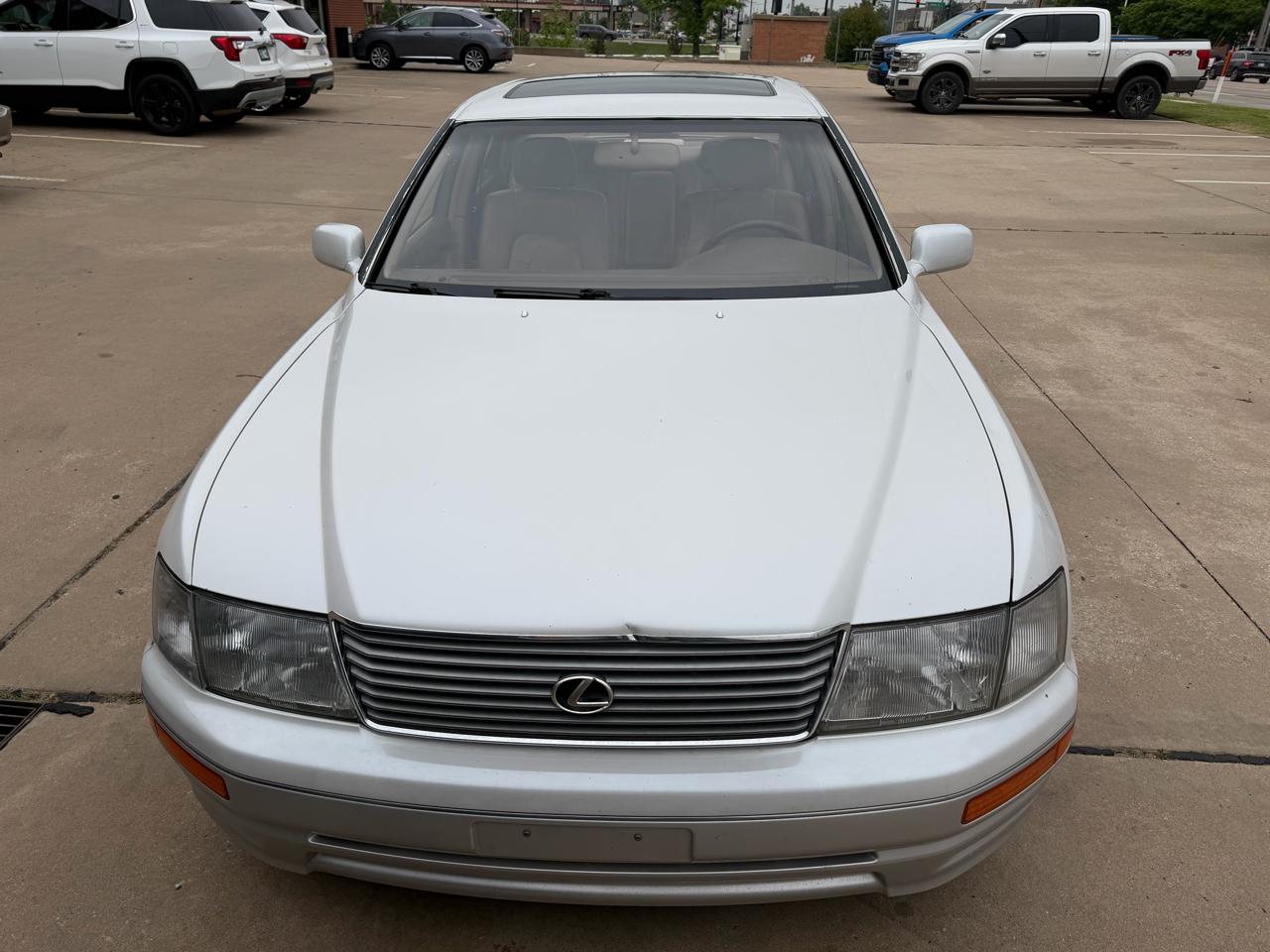 Lexus LS 400 Base 1997