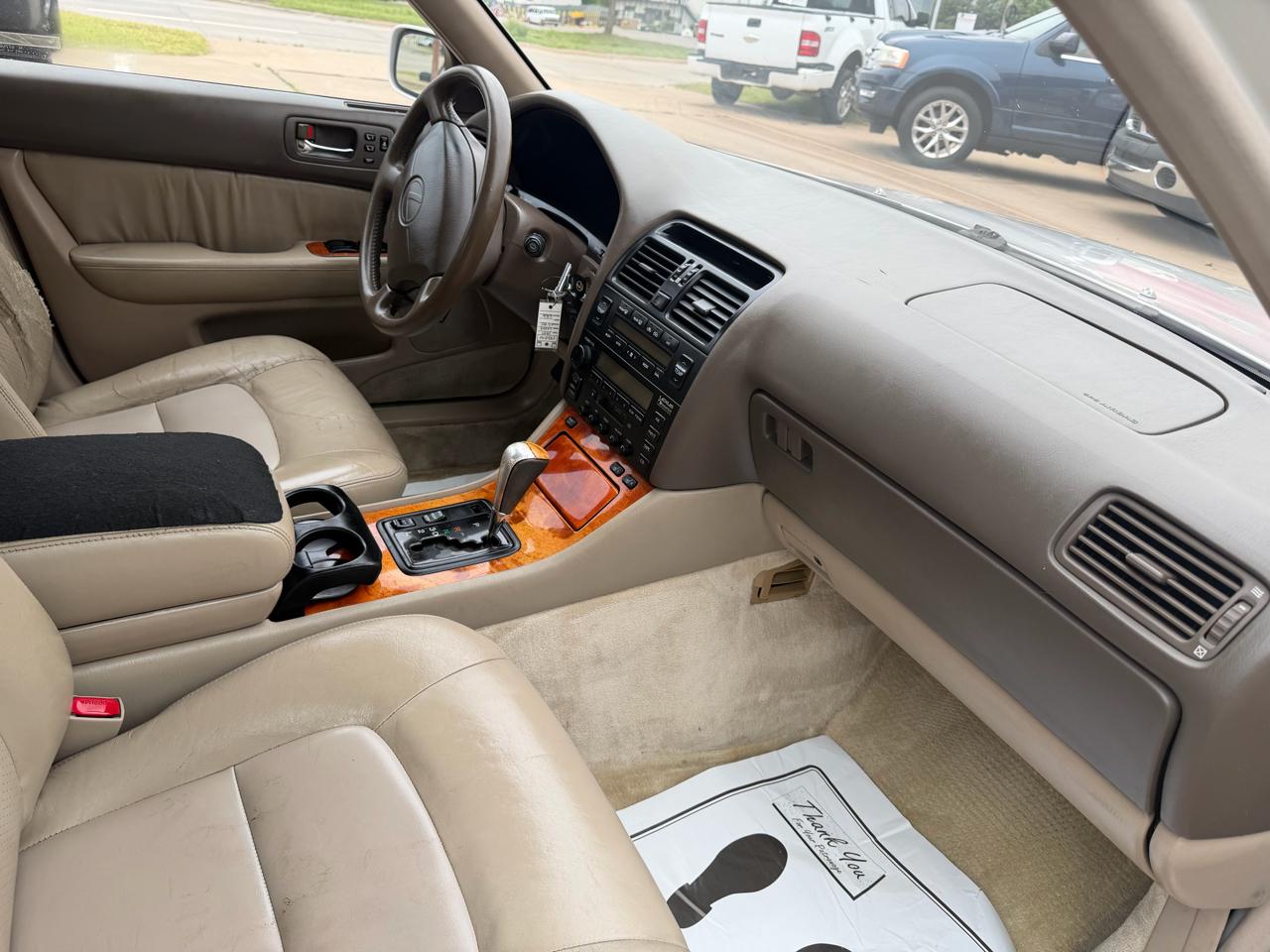 Lexus LS 400 Base 1997