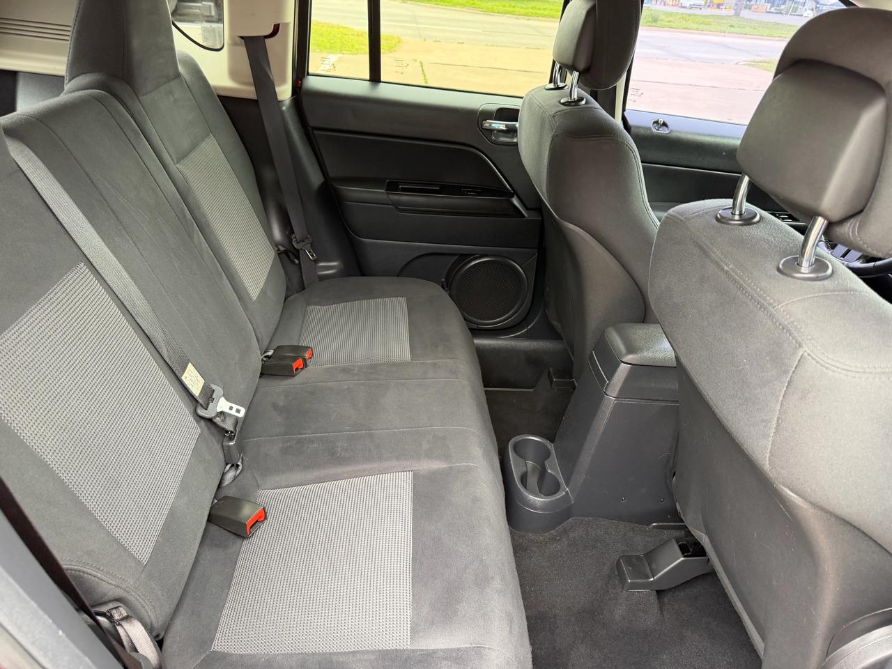 Jeep Compass Latitude FWD 2012