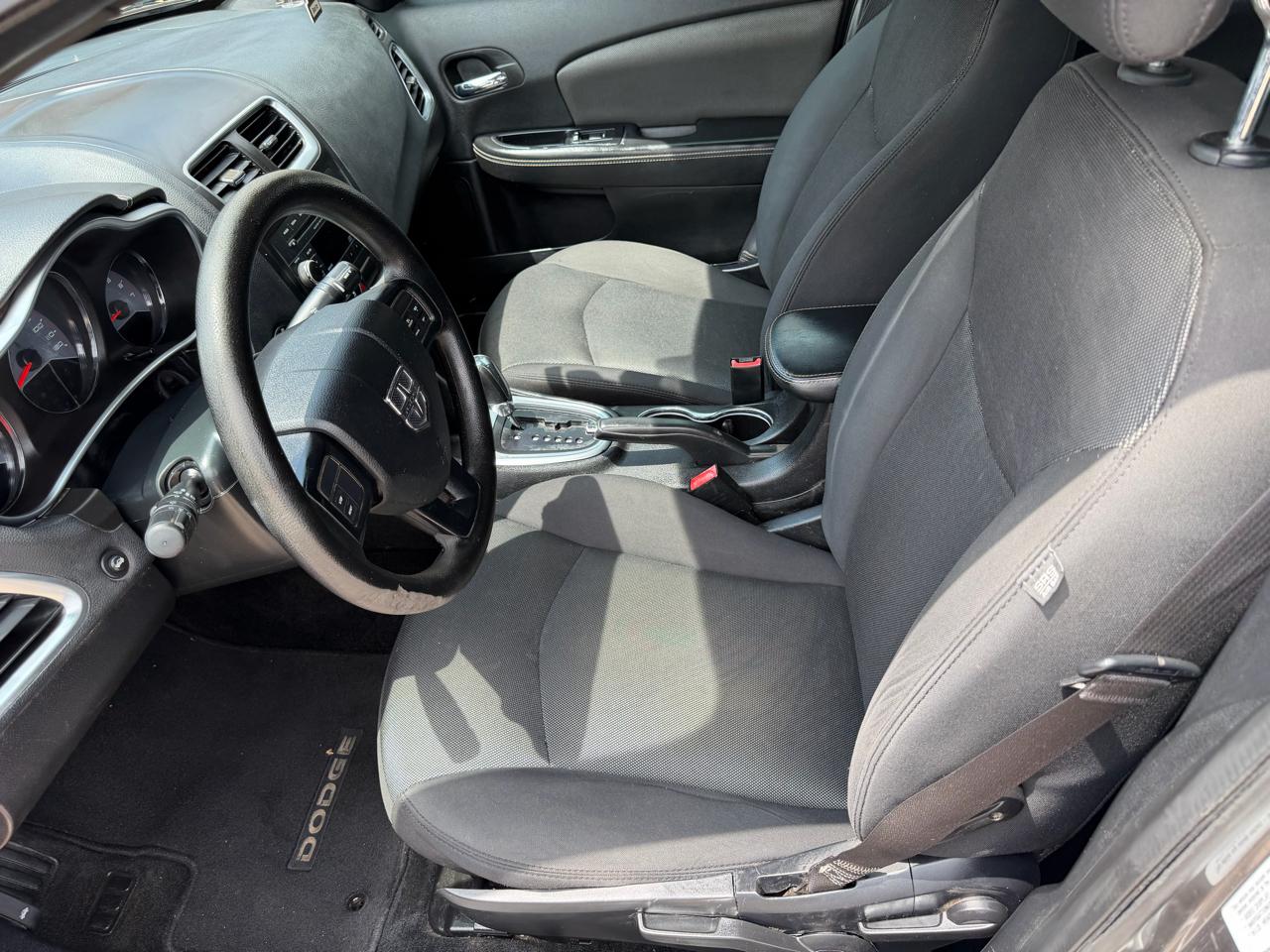 Dodge Avenger Base 2013