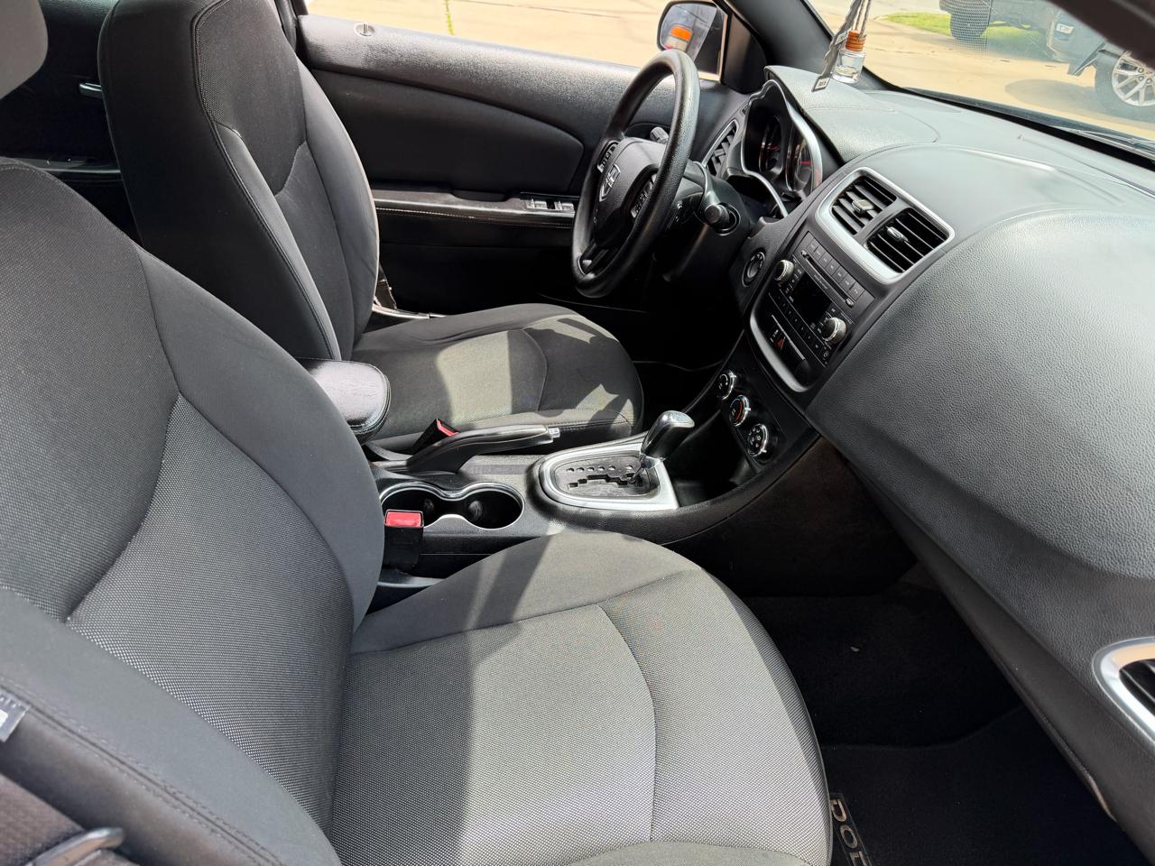 Dodge Avenger Base 2013