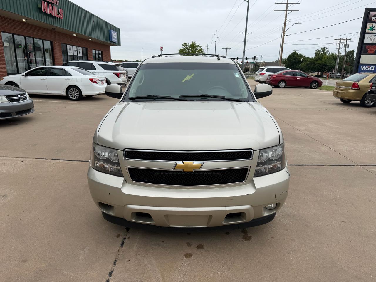 Chevrolet Suburban LT 1500 2WD 2013