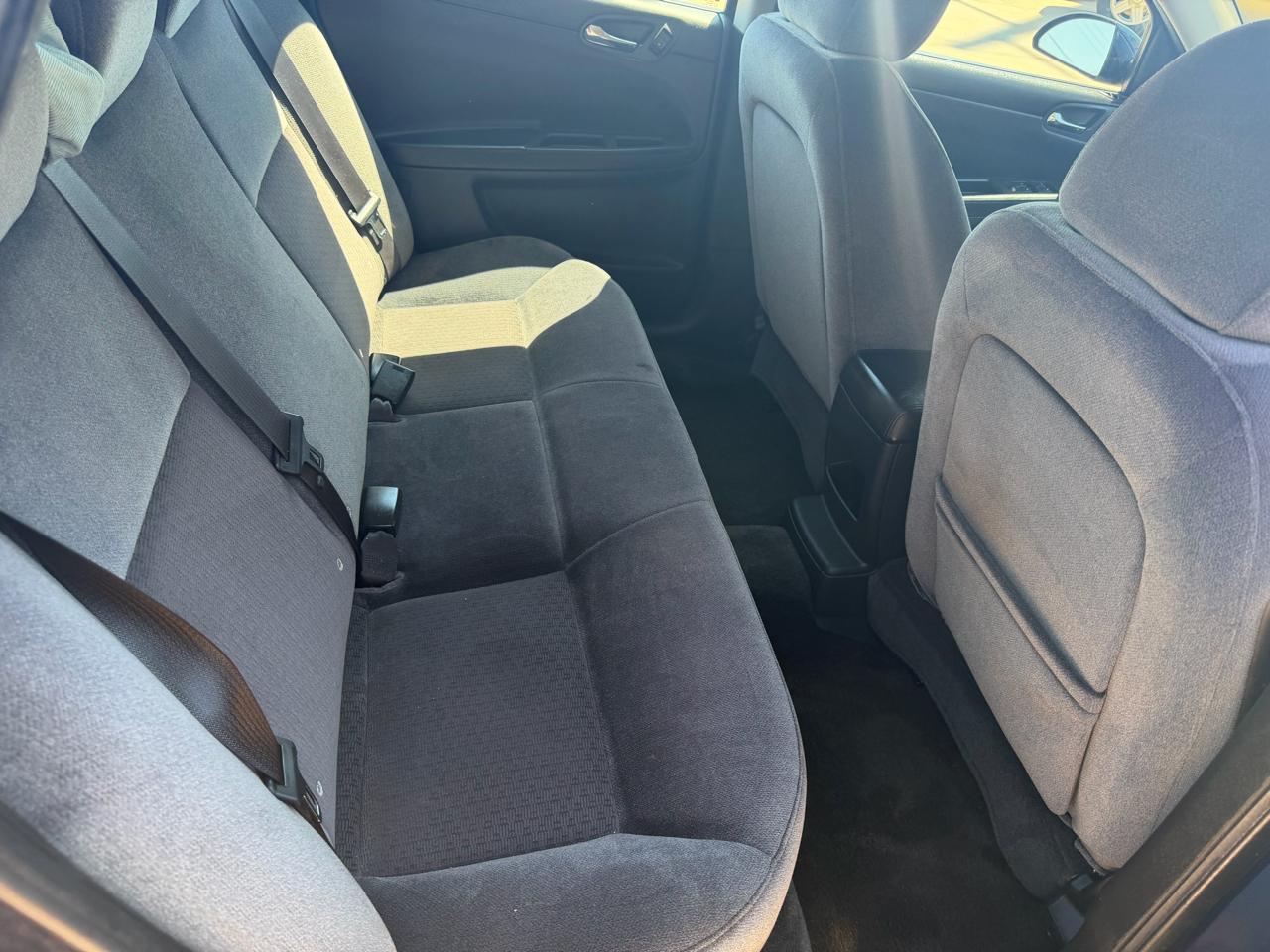 Chevrolet Impala LS 2010