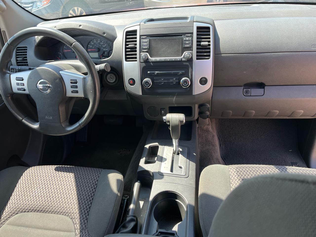 Nissan Frontier SV King Cab I4 5MT 2WD 2015