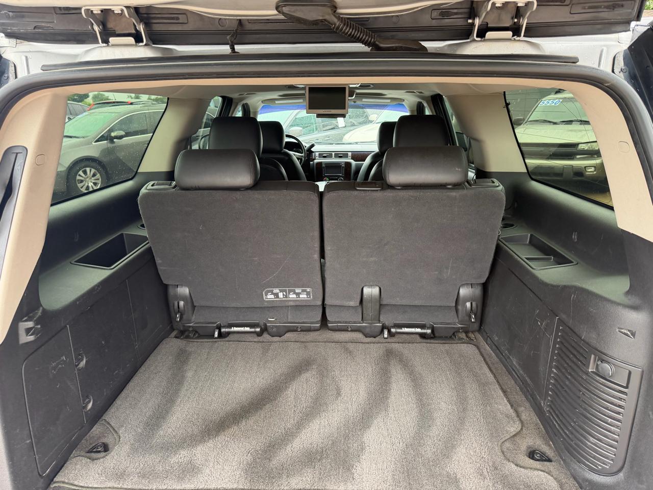 GMC Yukon Denali XL 4WD 2012