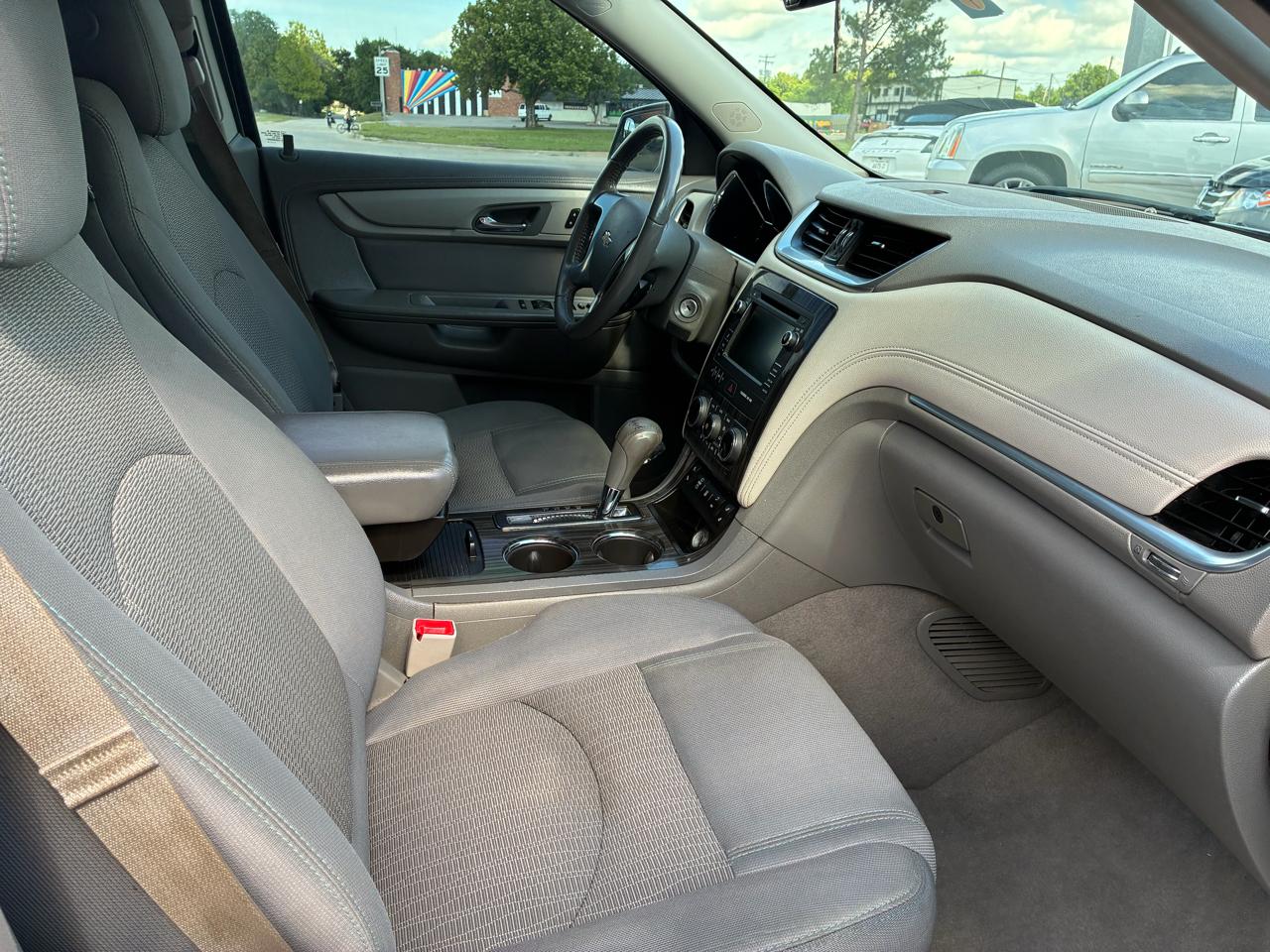 Chevrolet Traverse 2LT FWD 2014