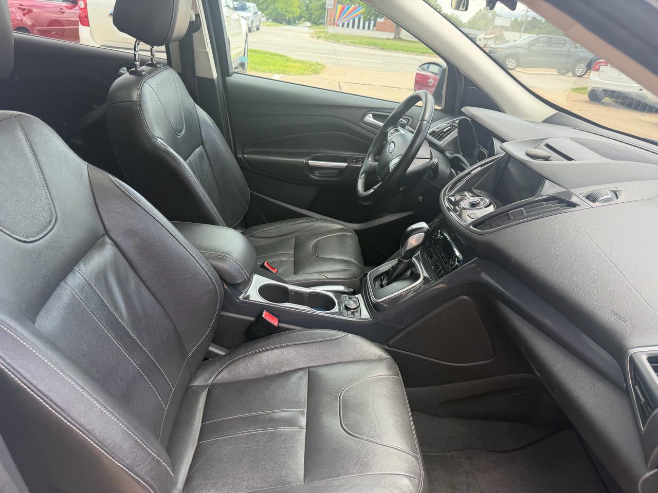 Ford Escape Titanium FWD 2013