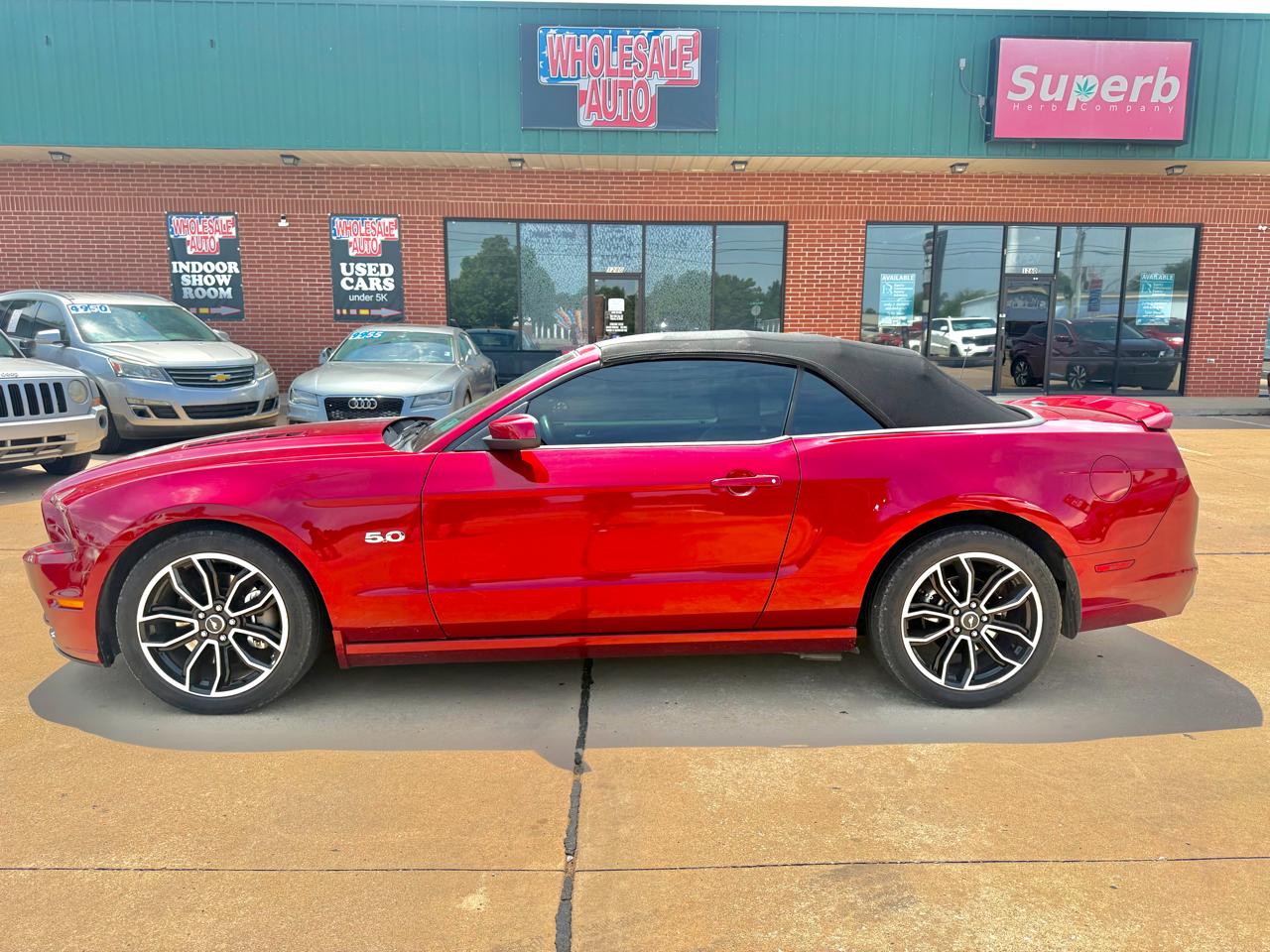 Ford Mustang GT convertible 2014