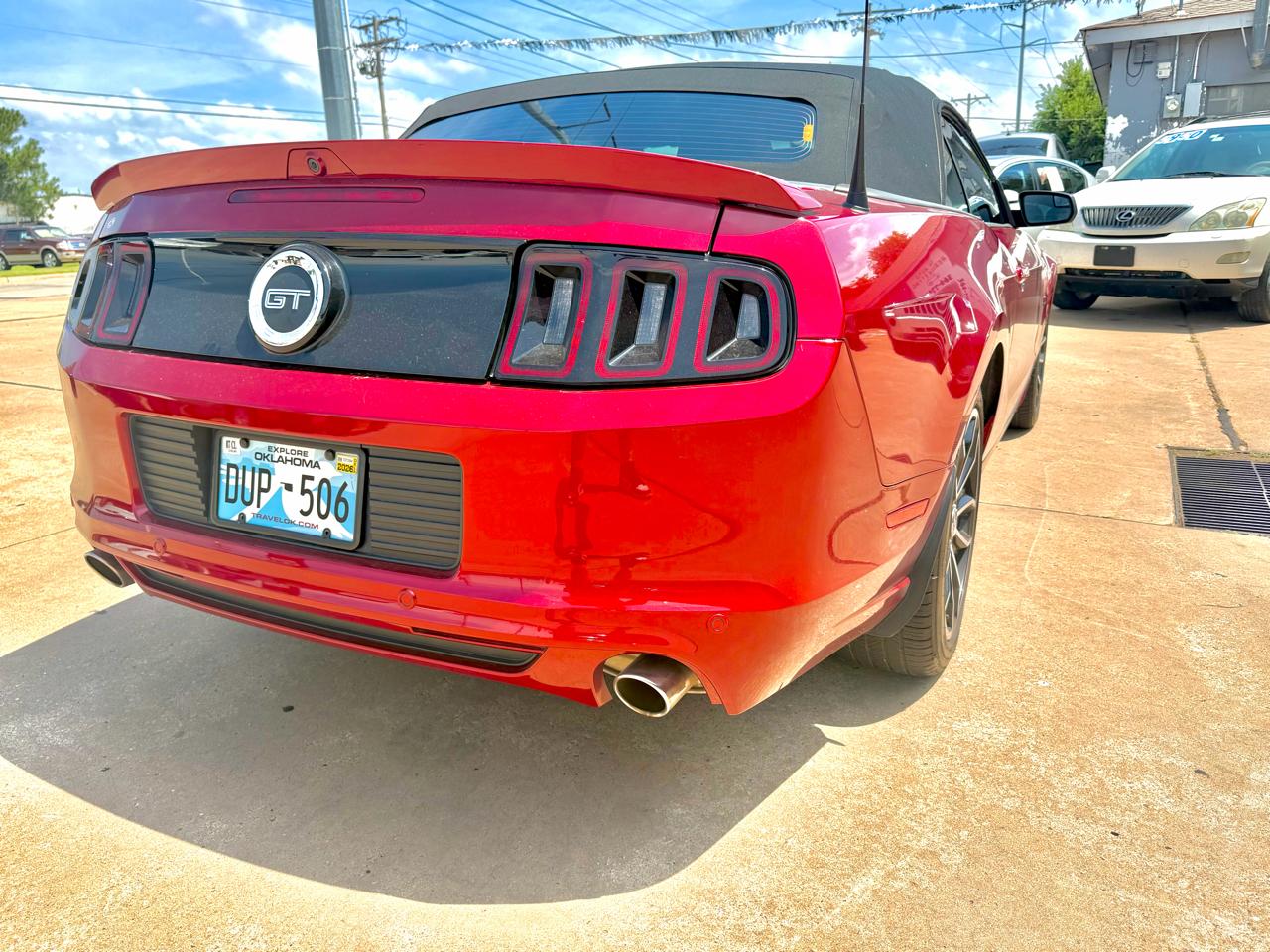 Ford Mustang GT convertible 2014