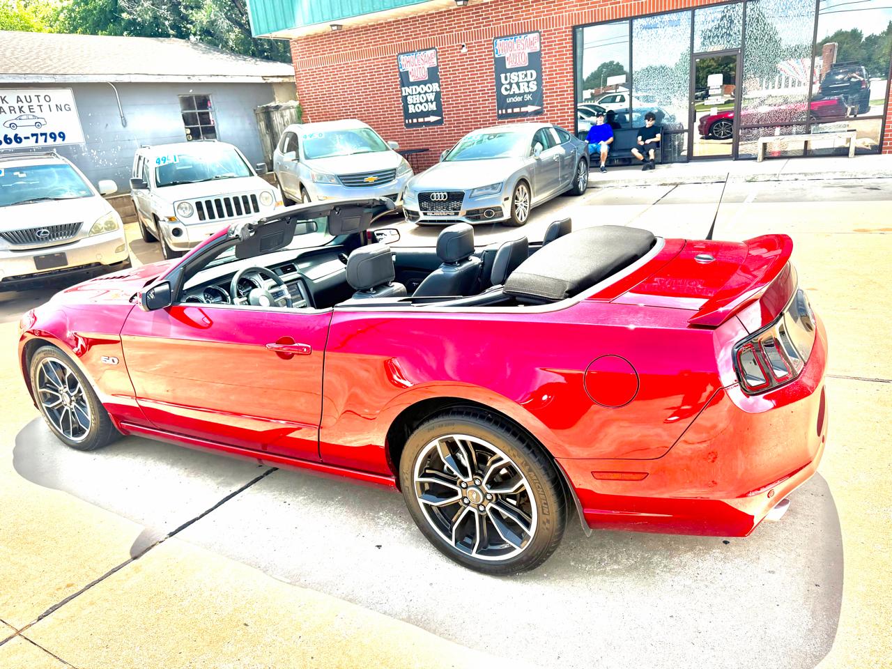 Ford Mustang GT convertible 2014