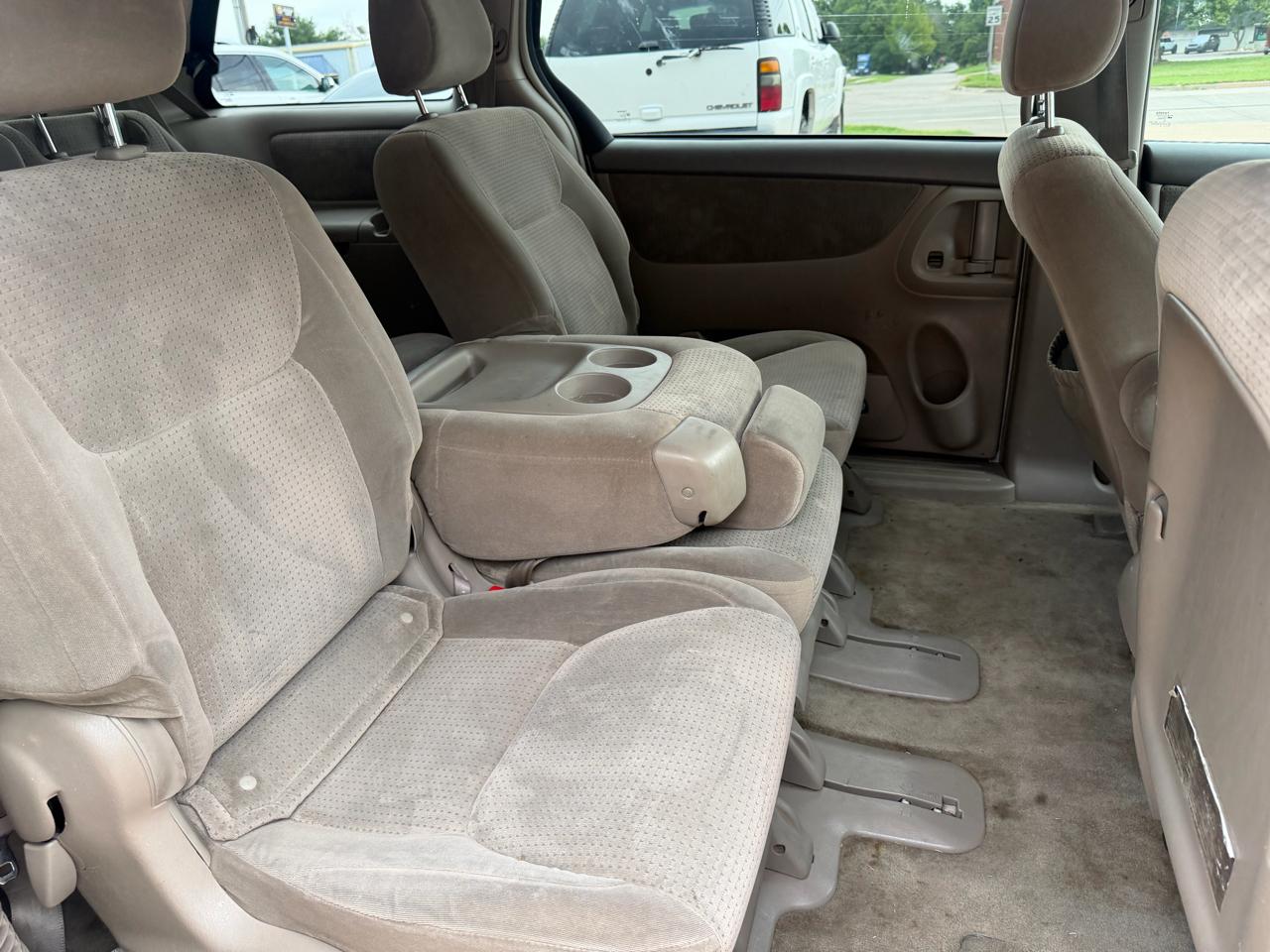 Toyota Sienna CE FWD 7-Passenger 2007
