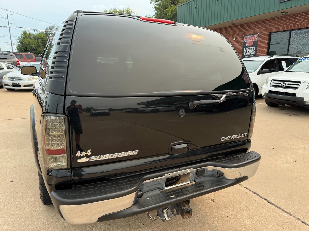 Chevrolet Suburban 1500 4WD 2005