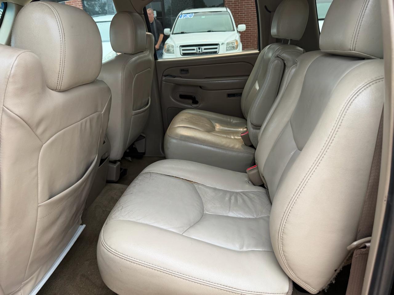 Chevrolet Suburban 1500 4WD 2005