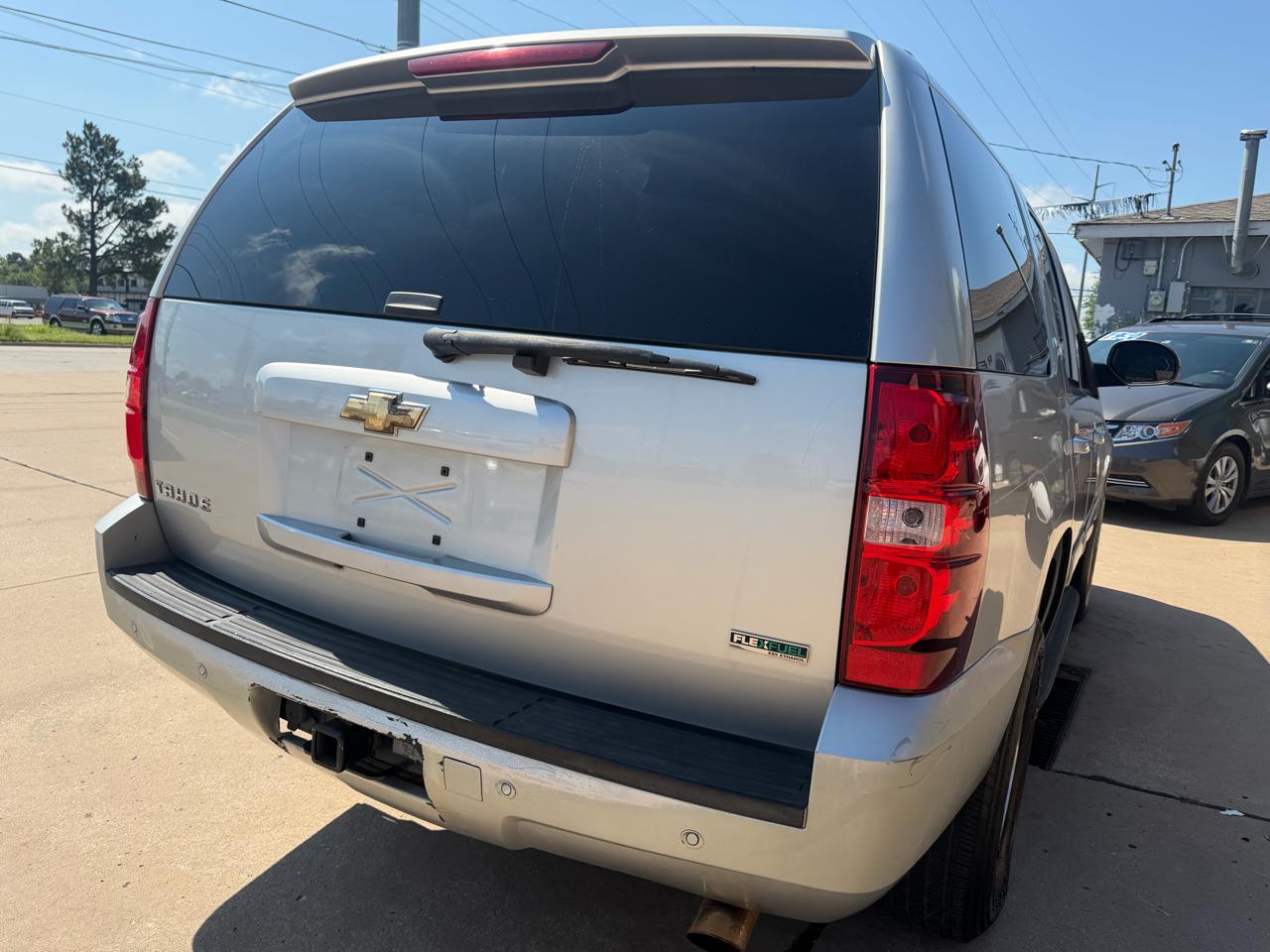 Chevrolet Tahoe LT 2WD 2011