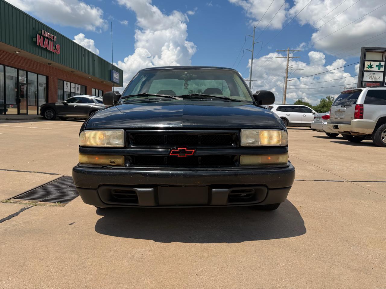 Chevrolet S10 Pickup Reg. Cab Short Bed 2WD 1998