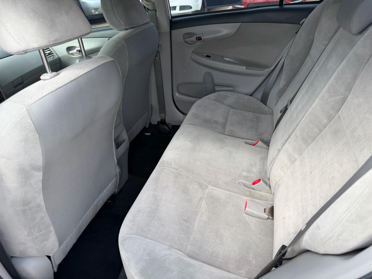 Toyota Corolla L 2013
