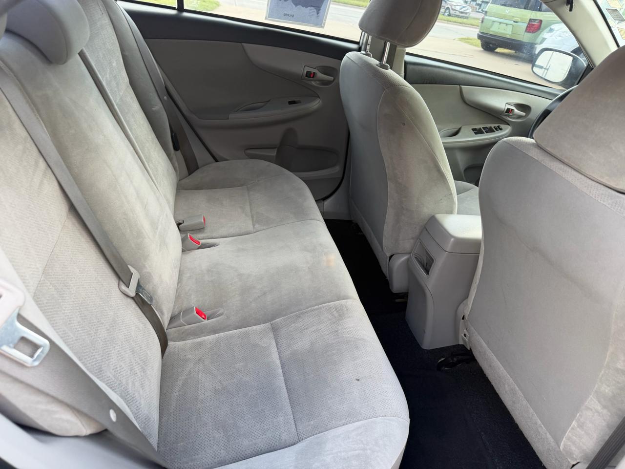 Toyota Corolla L 2013