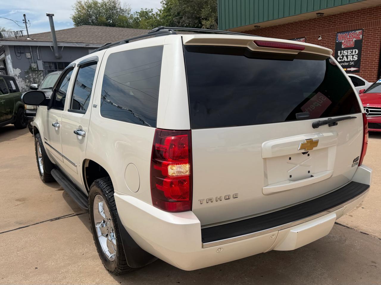 Chevrolet Tahoe LTZ 4WD 2012