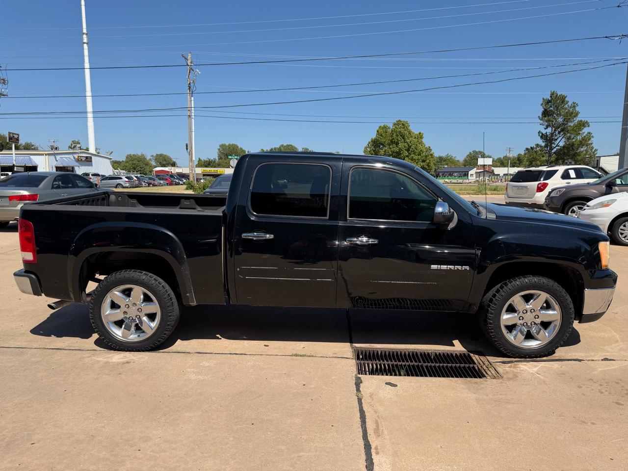 GMC Sierra 1500 SLE Crew Cab 2WD 2013