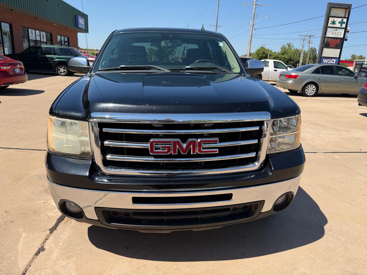 GMC Sierra 1500 SLE Crew Cab 2WD 2013