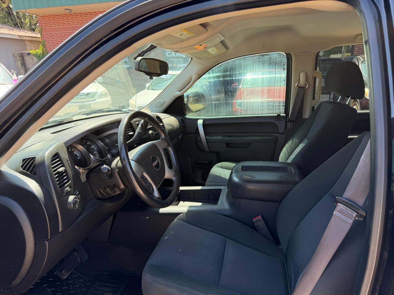 GMC Sierra 1500 SLE Crew Cab 2WD 2013