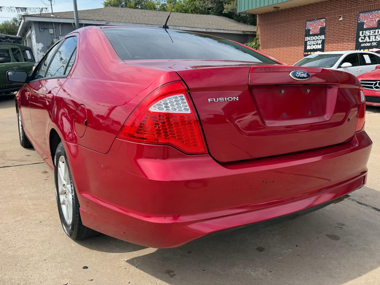 Ford Fusion S 2012