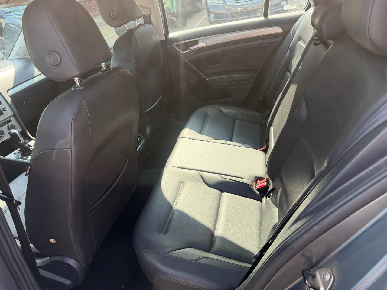 Volkswagen Golf TSI S 6A 2015