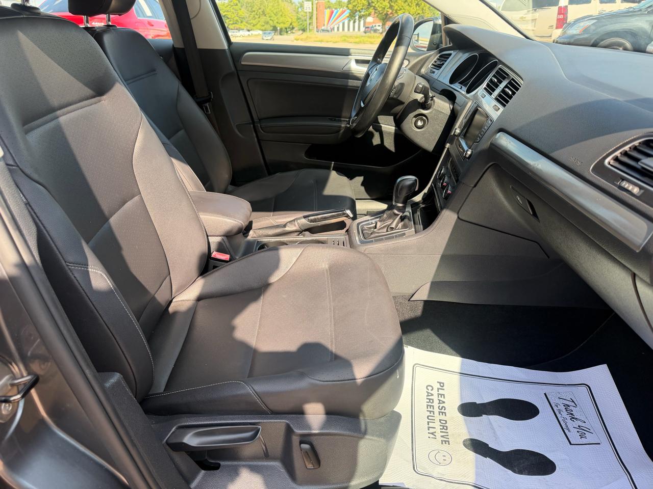 Volkswagen Golf TSI S 6A 2015