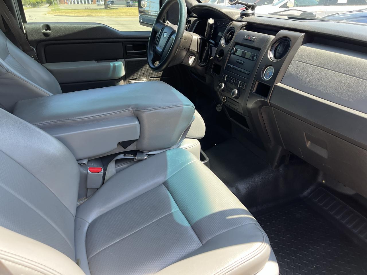 Ford F-150 XL 8-ft. Bed 2WD 2014