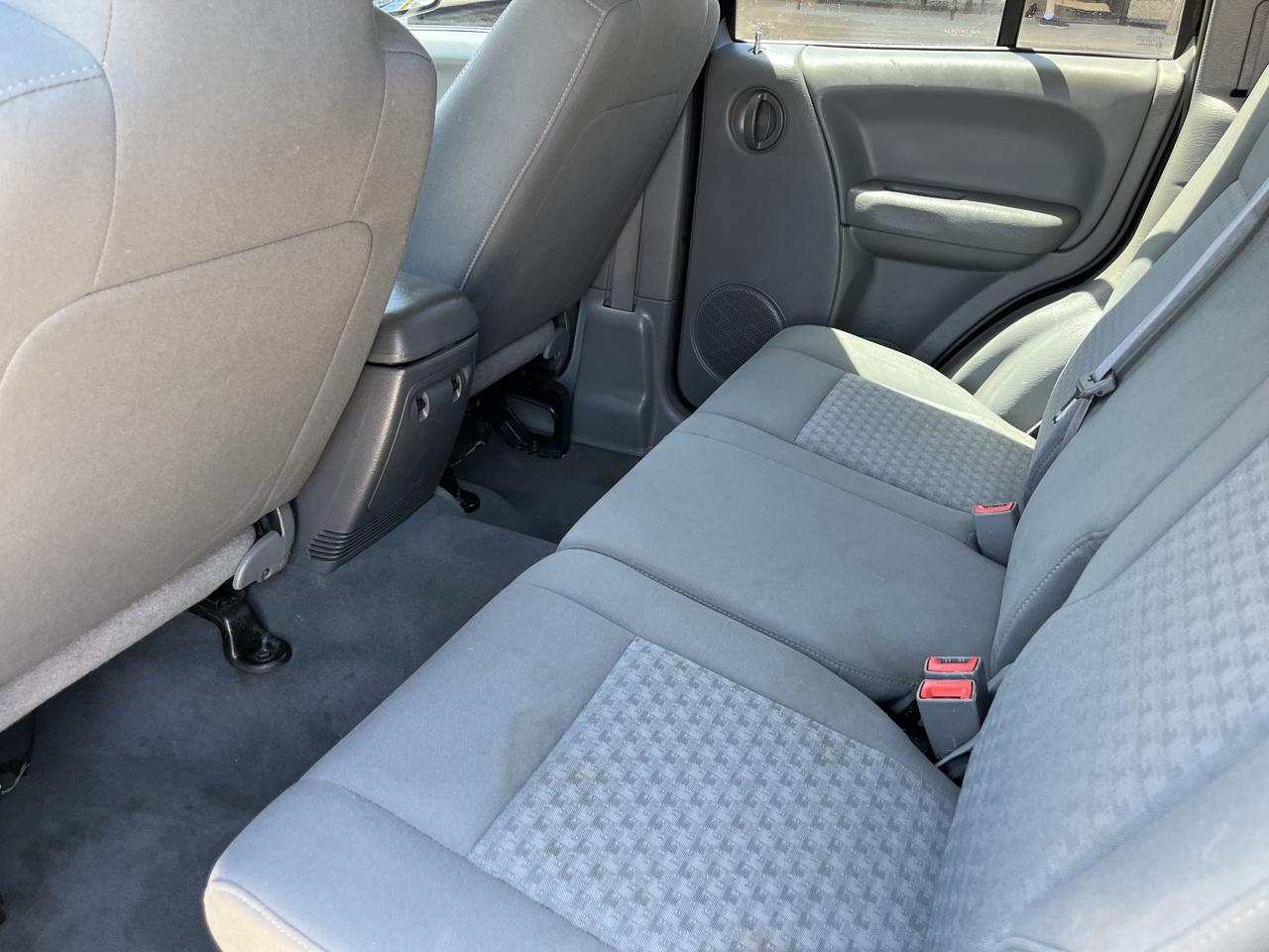 Jeep Liberty Sport 4WD 2005