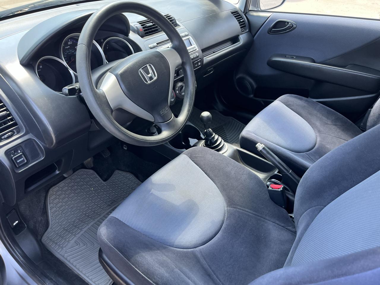 Honda Fit 5-Speed MT 2007