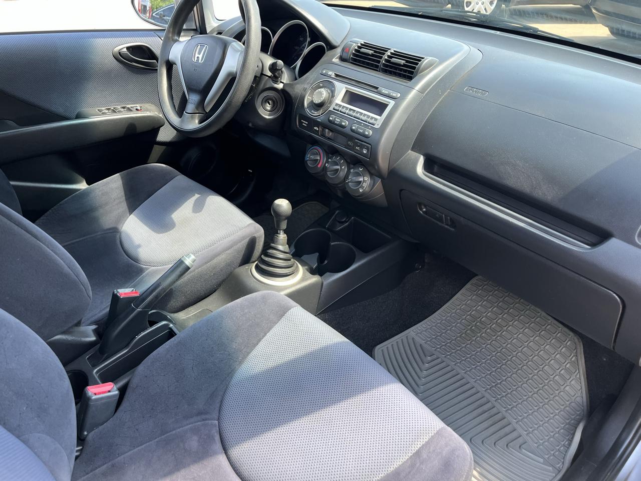 Honda Fit 5-Speed MT 2007