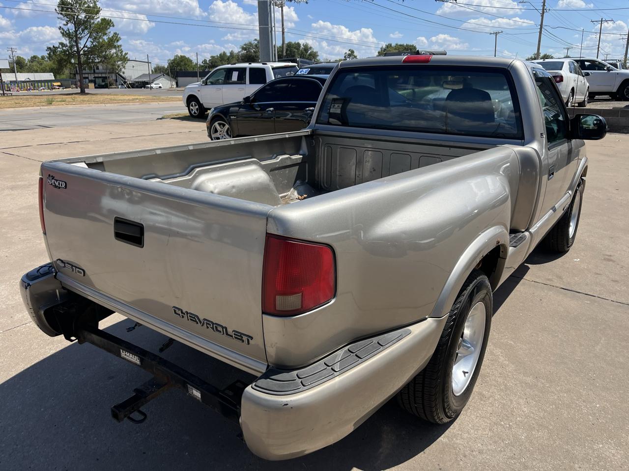 Chevrolet S10 Pickup Short Bed 2WD 1999