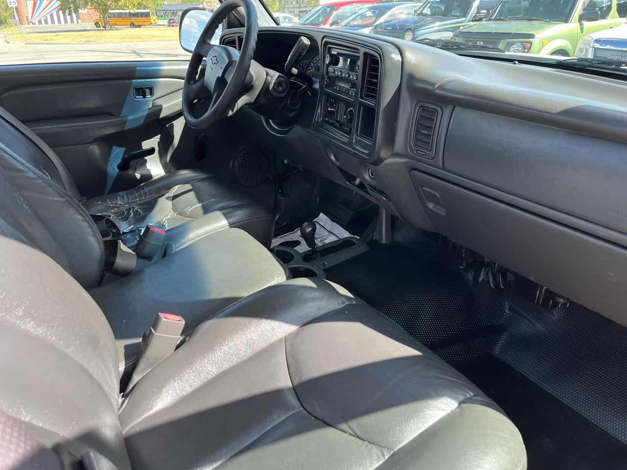 Chevrolet Silverado 1500 1LT Regular Cab Long Box 4WD 2005