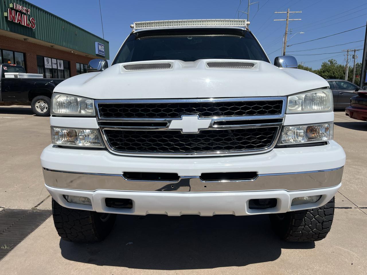 Chevrolet Silverado 1500 1LT Crew Cab 4WD 2006