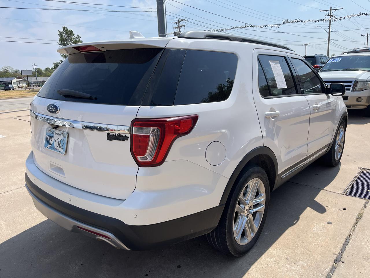 Ford Explorer 2WD 4dr V6 XLT 2017