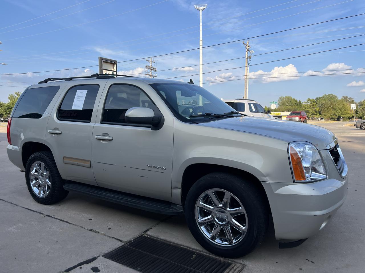 GMC Yukon SLT1 2WD 2011