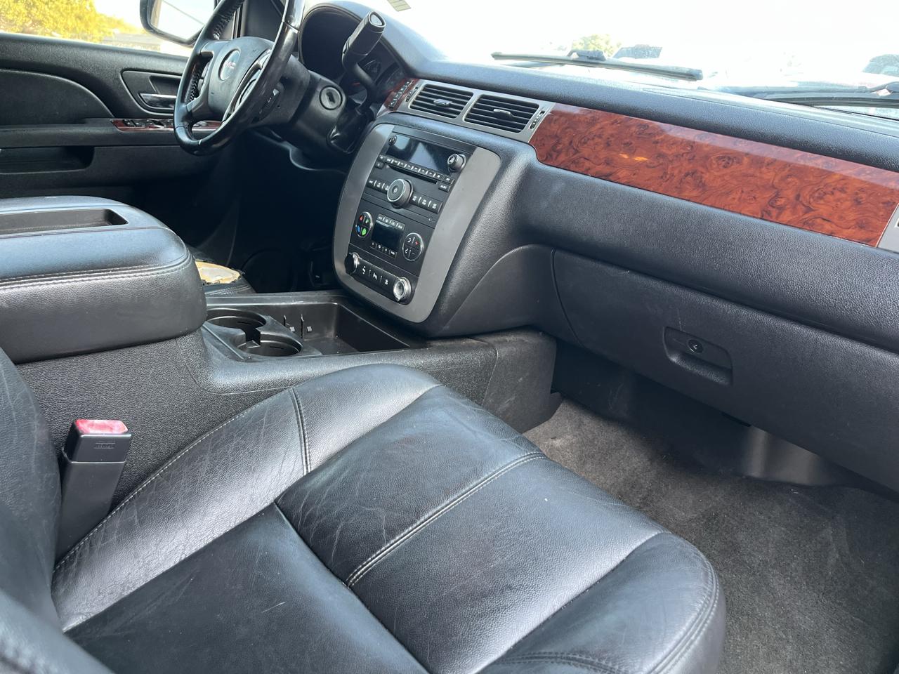 GMC Yukon SLT1 2WD 2011