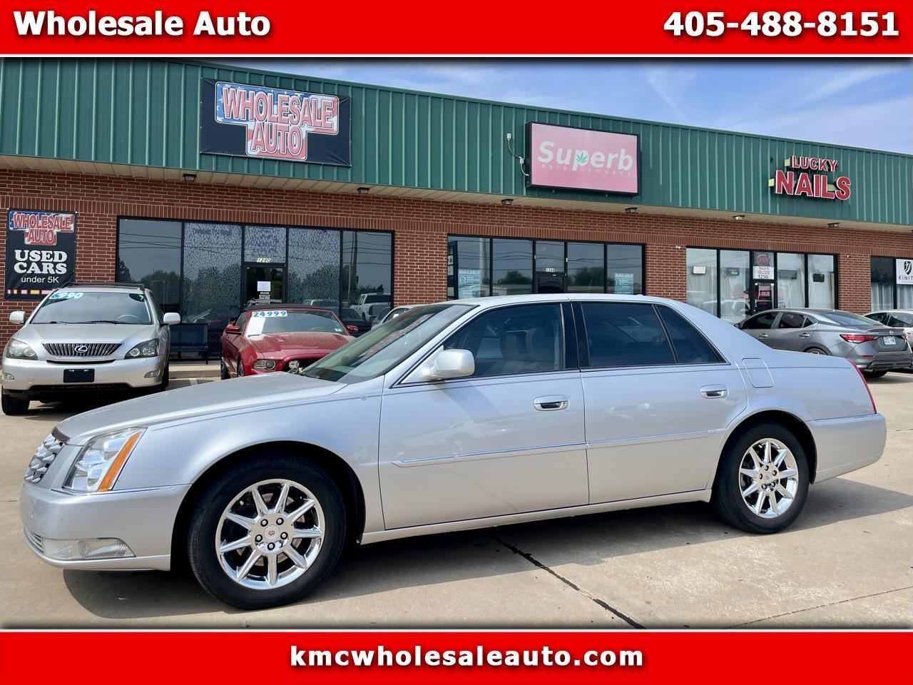 Cadillac DTS Luxury 2011