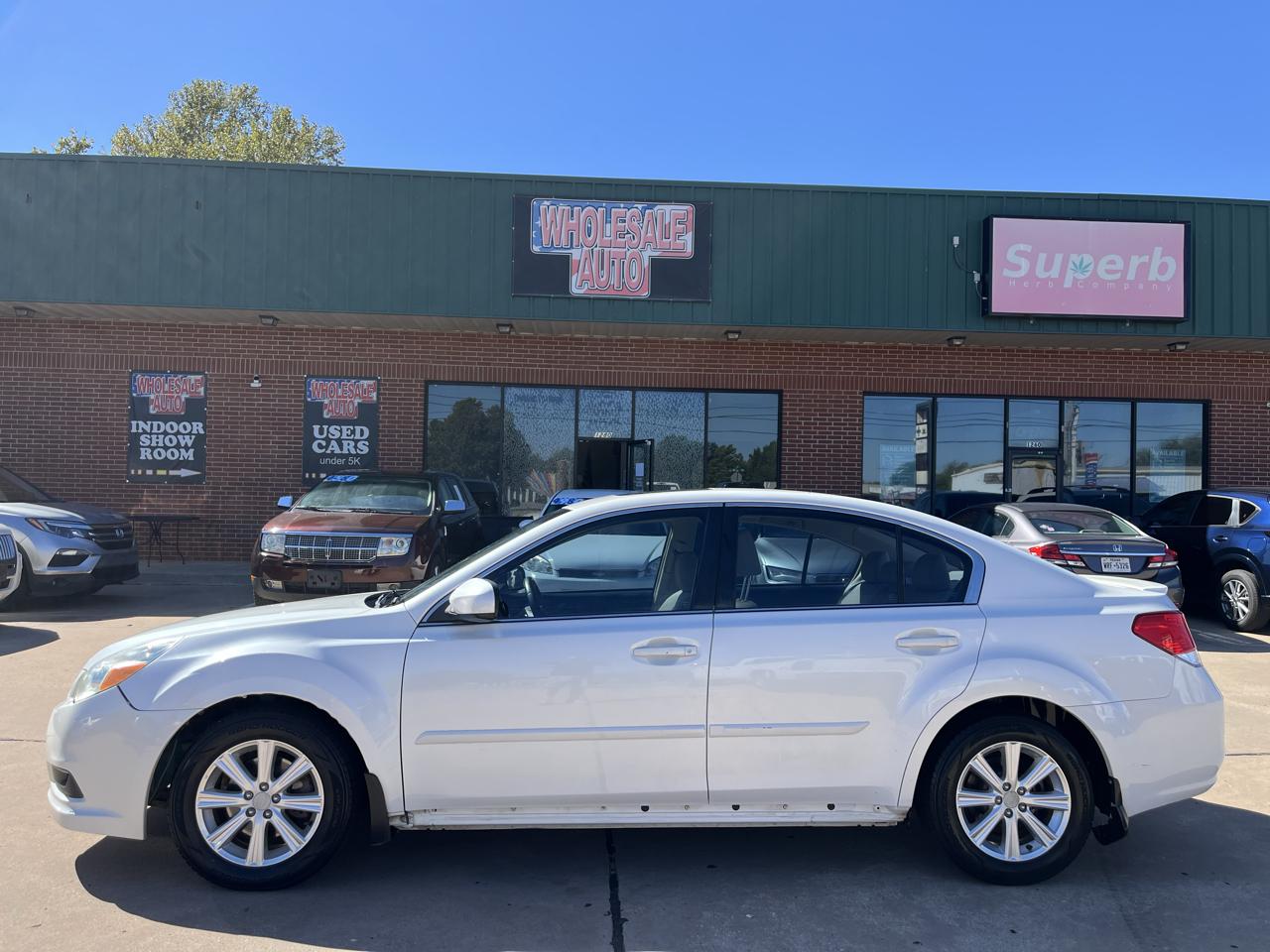 Subaru Legacy photo 2