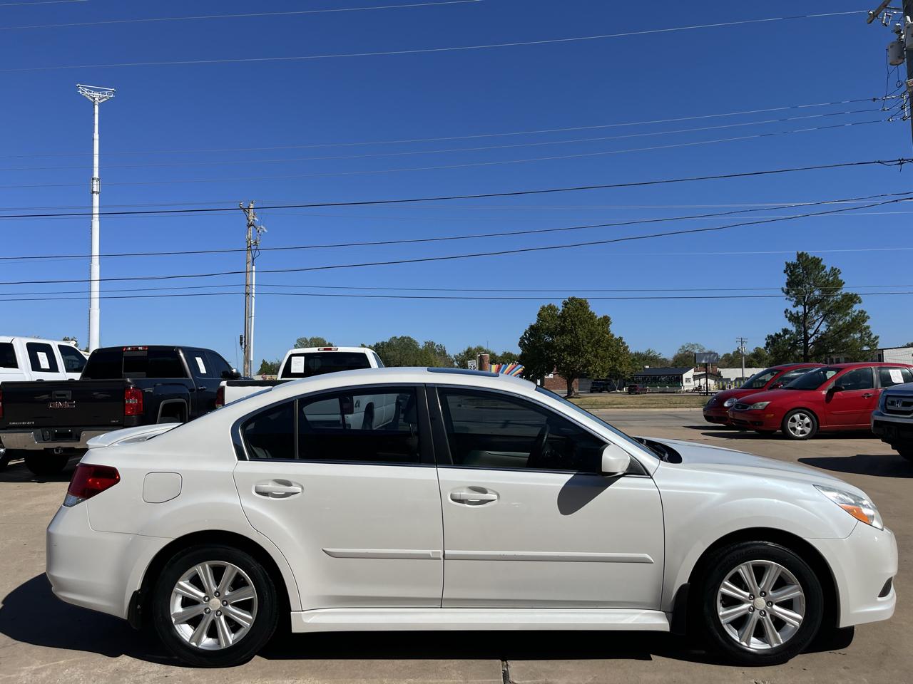 Subaru Legacy photo 5