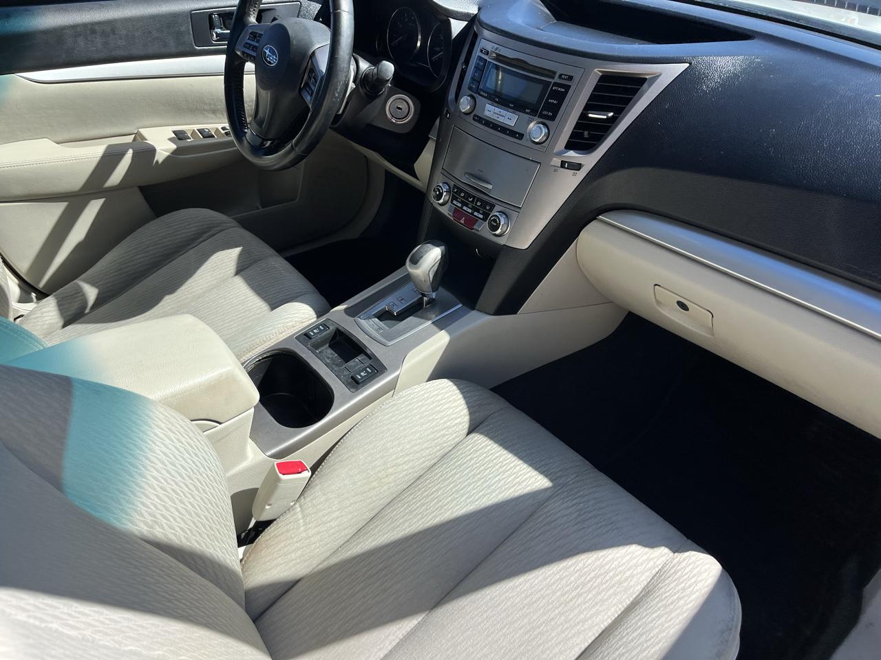 Subaru Legacy photo 10