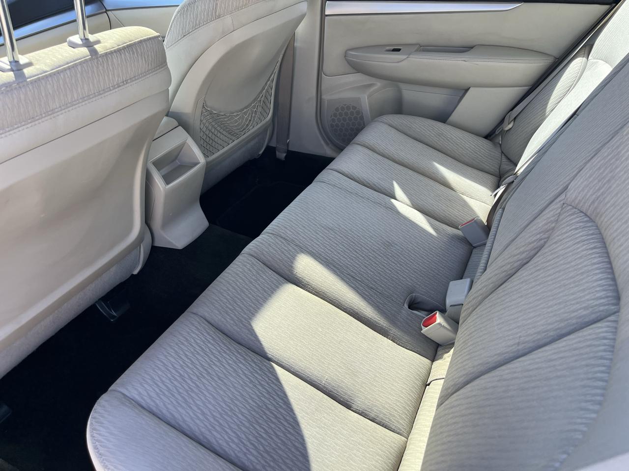 Subaru Legacy photo 12