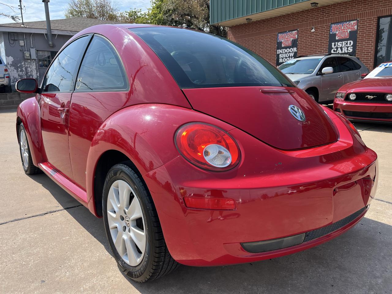 Volkswagen New Beetle S 2008