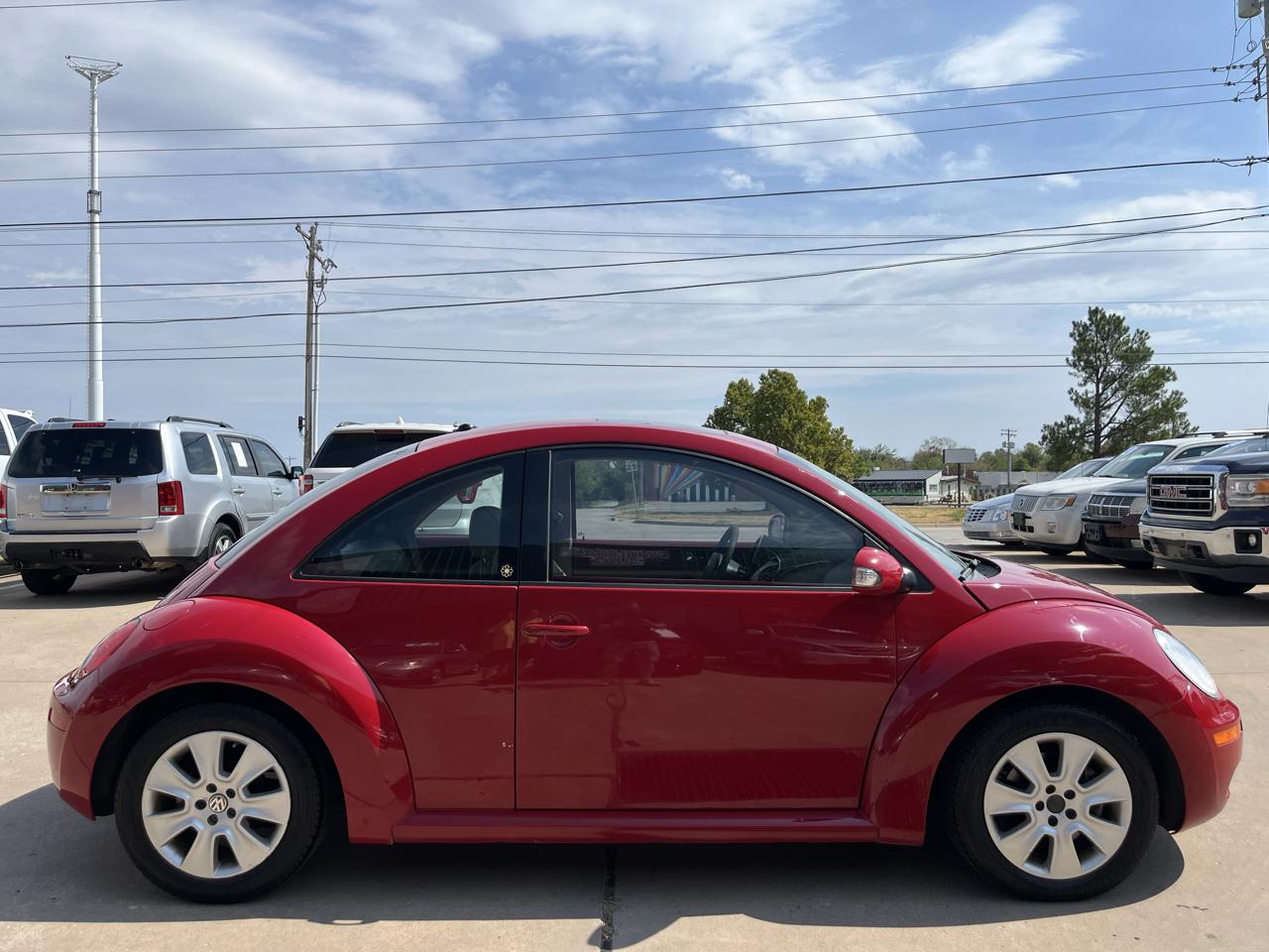 Volkswagen New Beetle S 2008