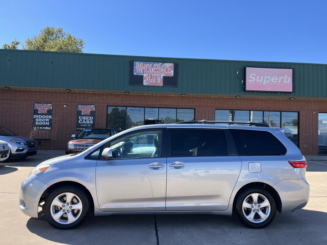Toyota Sienna LE FWD 8-Passenger V6 2015