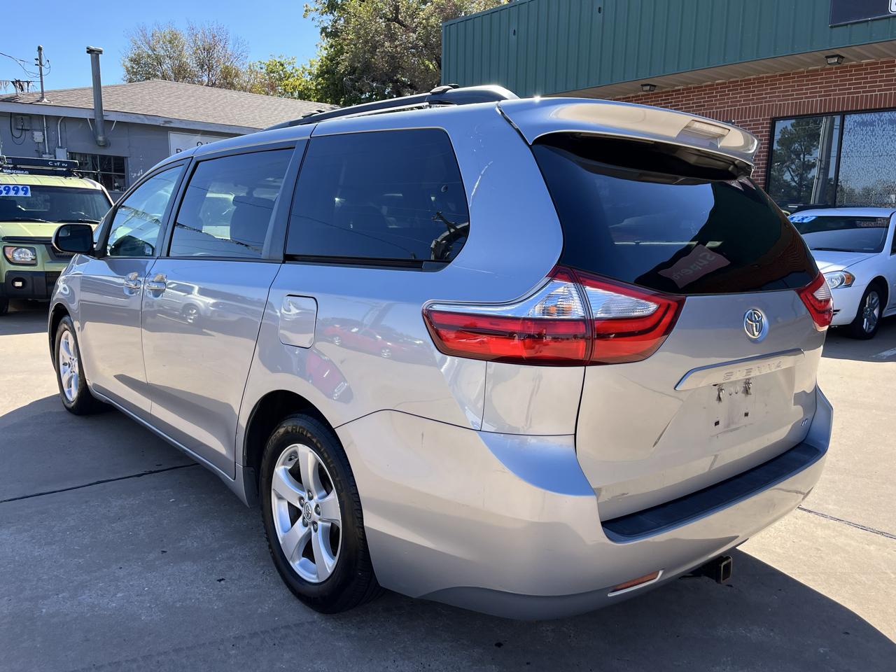 Toyota Sienna LE FWD 8-Passenger V6 2015