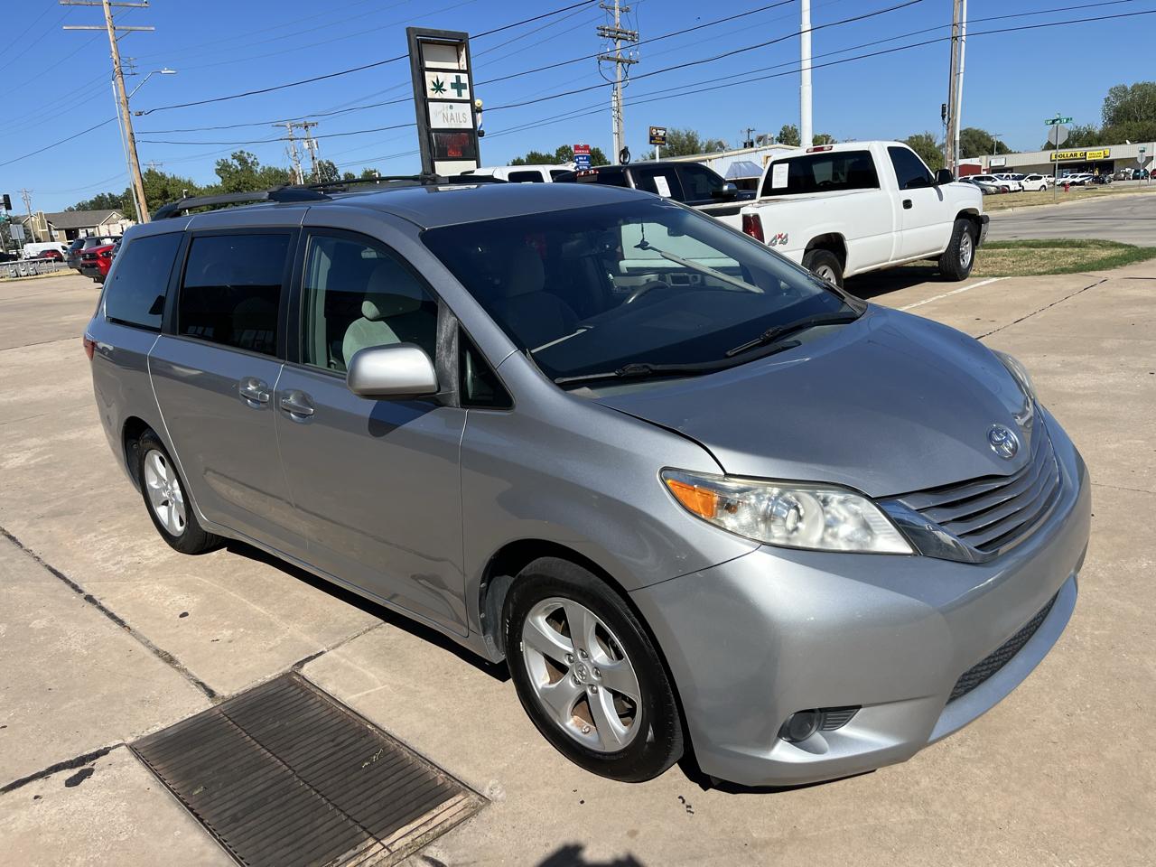 Toyota Sienna LE FWD 8-Passenger V6 2015