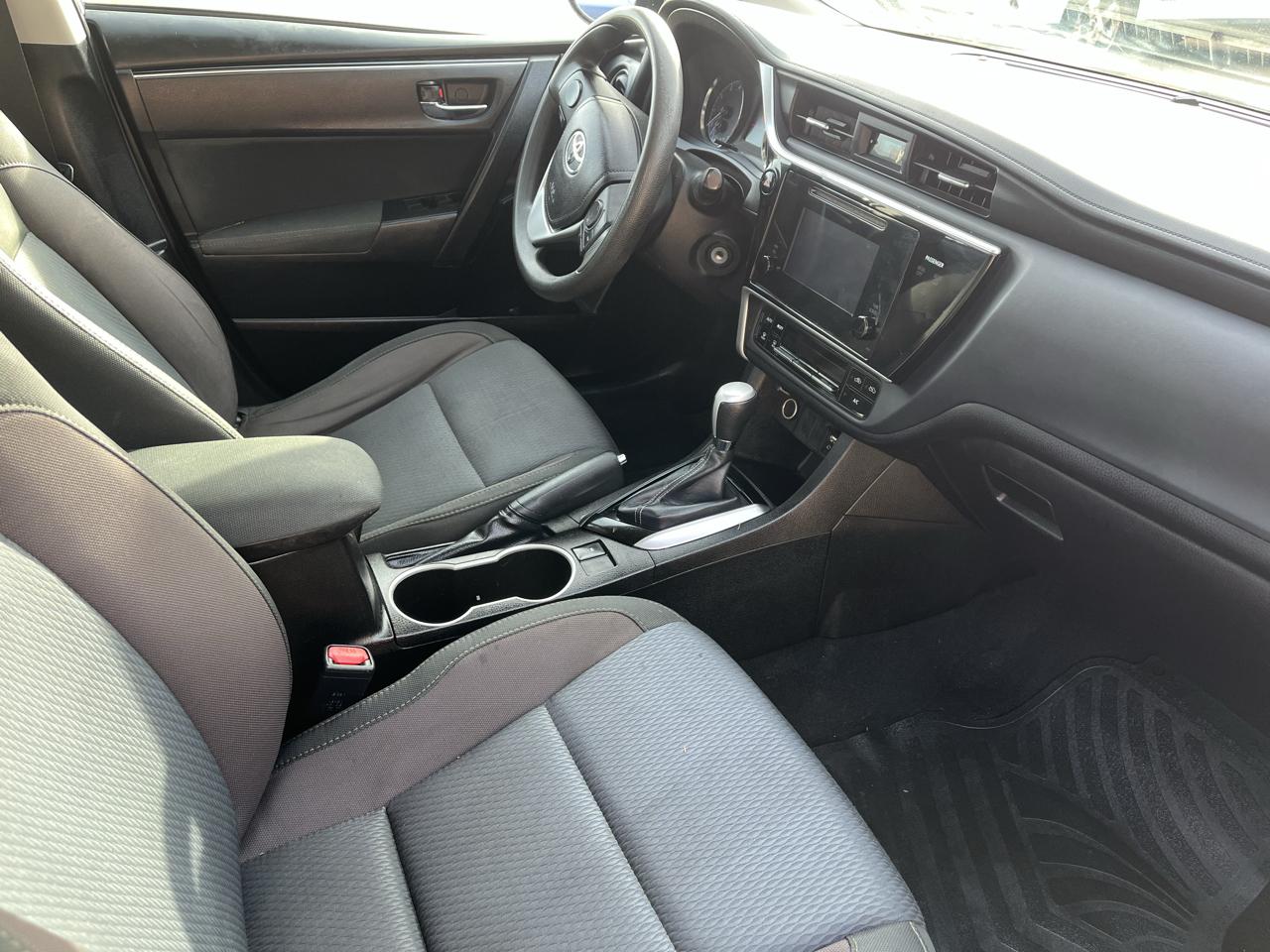 Toyota Corolla LE CVT 2017