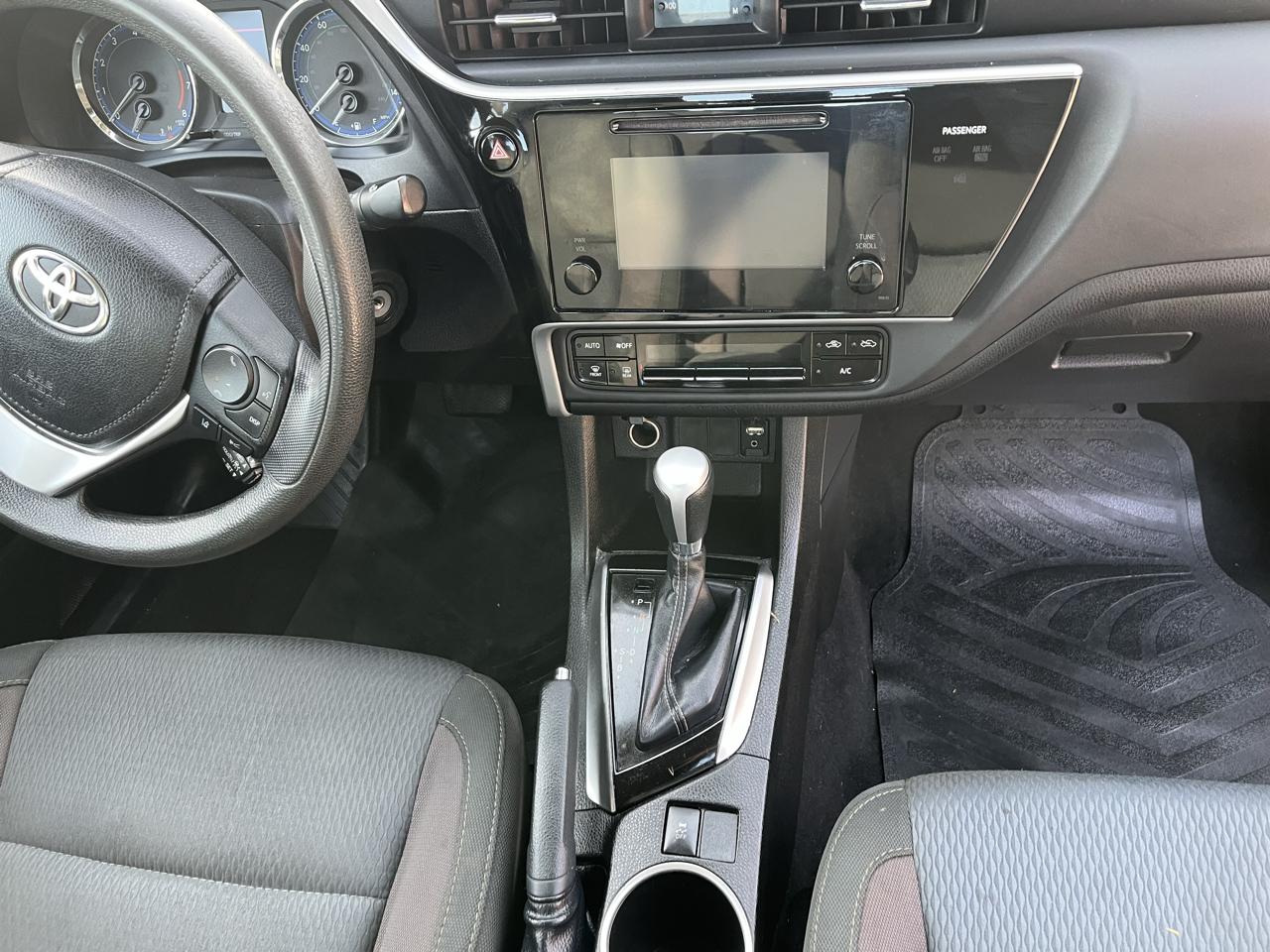 Toyota Corolla LE CVT 2017